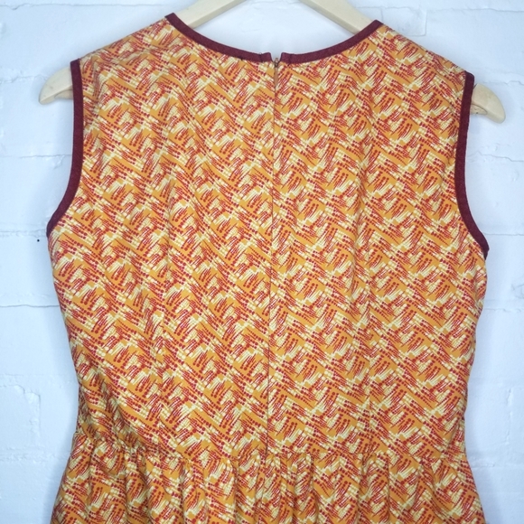 Mandala Design | Cut Out Retro Inspired Dress | M - Picture 4 of 6